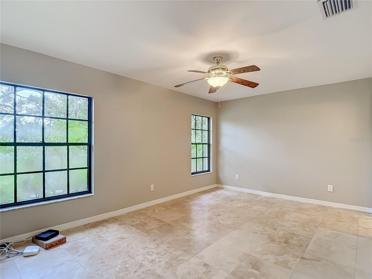 12721 N Armenia Avenue, Tampa, FL 33612 Photo