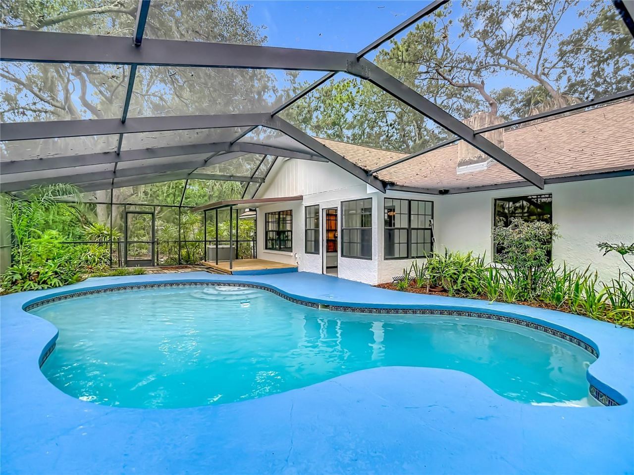 12721 N Armenia Avenue, Tampa, FL 33612 Photo