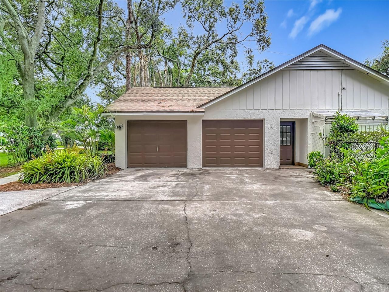 12721 N Armenia Avenue, Tampa, FL 33612 Photo