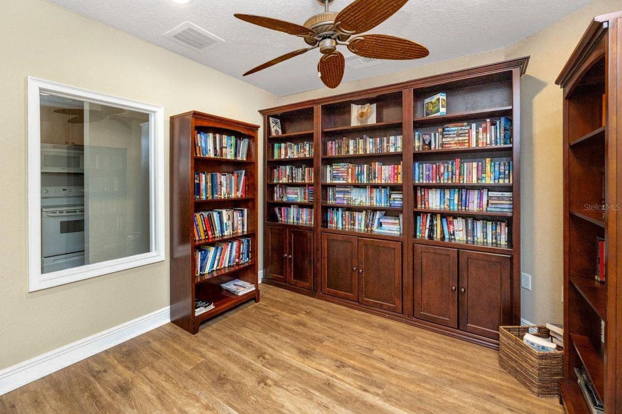 960 Starkey Road, Unit 6206, Largo, FL 33771 Photo