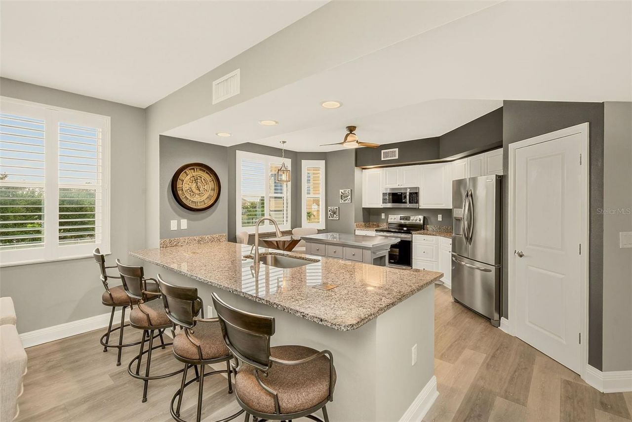 960 Starkey Road, Unit 6206, Largo, FL 33771 Photo