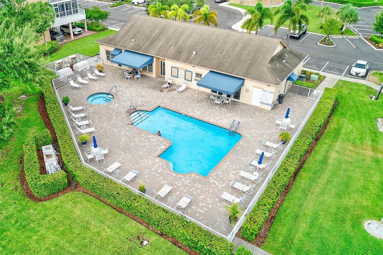 960 Starkey Road, Unit 6206, Largo, FL 33771 Photo