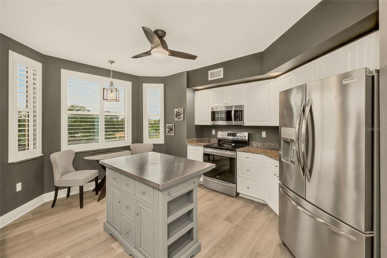 960 Starkey Road, Unit 6206, Largo, FL 33771 Photo