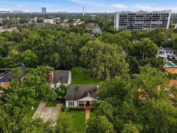 3123 W OAKLYN AVENUE , TAMPA, FL 33609