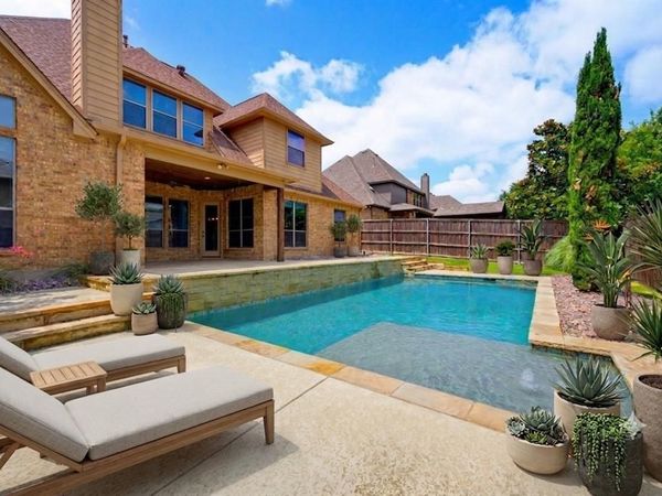 7713 Silverleaf Drive, North Richland Hills, TX 76182