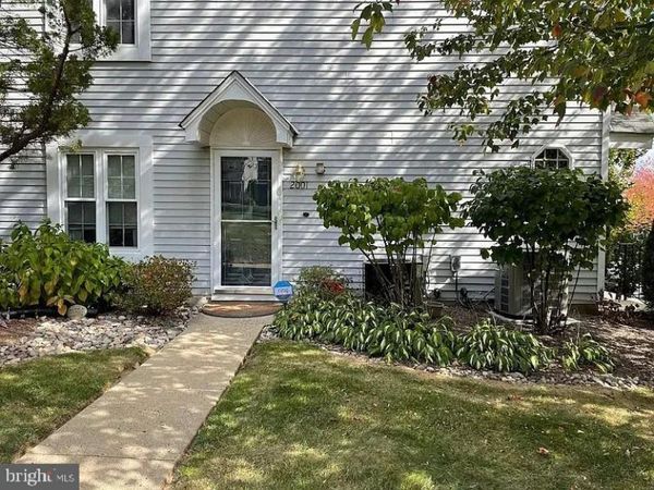 2001 SOCIETY PLACE, NEWTOWN, PA 18940