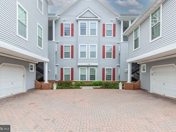 5 HAWK RISE LANE, Unit 104, OWINGS MILLS, MD 21117