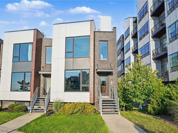 1262 W 70th Street , Cleveland, OH 44102