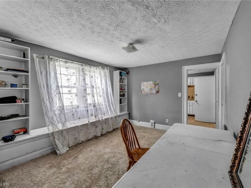 12109 Holborn Avenue, Cleveland, OH 44105 Photo 22
