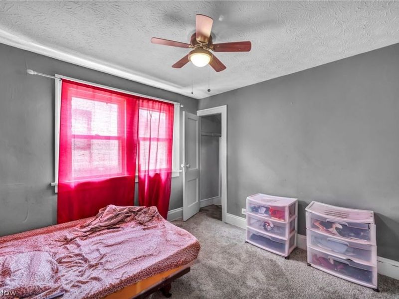 12109 Holborn Avenue, Cleveland, OH 44105 Photo 30