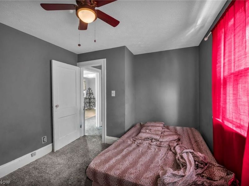 12109 Holborn Avenue, Cleveland, OH 44105 Photo 32