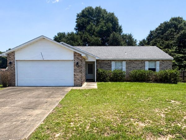 3148 Skyhawk Drive, Crestview, FL 32539