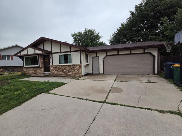 21 Emerald Ct, Fond Du Lac, WI 54935