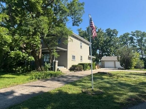 4015 Washington Rd, Kenosha, WI 53144