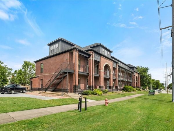 1115 Leverett Avenue , Unit 203, Fayetteville, AR 72703