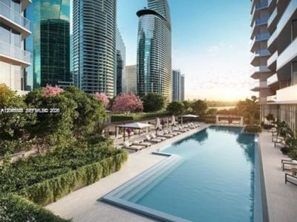 77 SE 5th St, Unit 2004, Miami, FL 33131