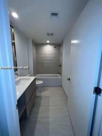 77 SE 5th St , Unit 2004, Miami, FL 33131 Photo