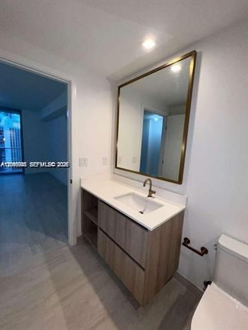 77 SE 5th St , Unit 2004, Miami, FL 33131 Photo