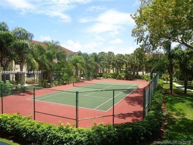 540 S Park Road , Unit 15-9, Hollywood, FL 33021 Photo