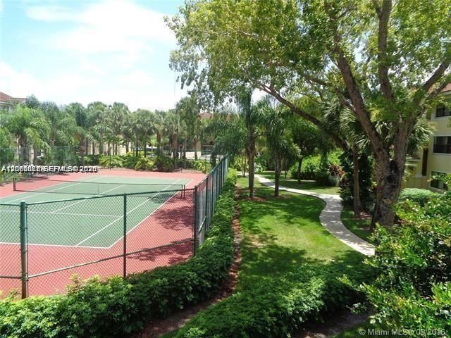 540 S Park Road , Unit 15-9, Hollywood, FL 33021 Photo