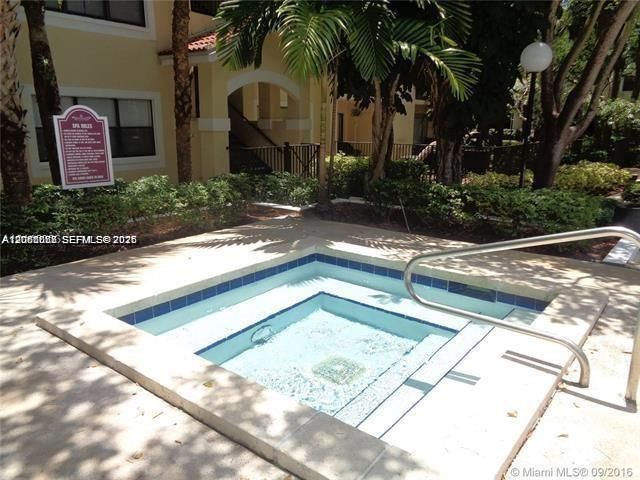 540 S Park Road , Unit 15-9, Hollywood, FL 33021 Photo