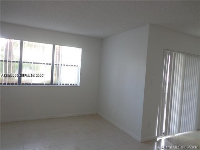 540 S Park Road , Unit 15-9, Hollywood, FL 33021 Photo