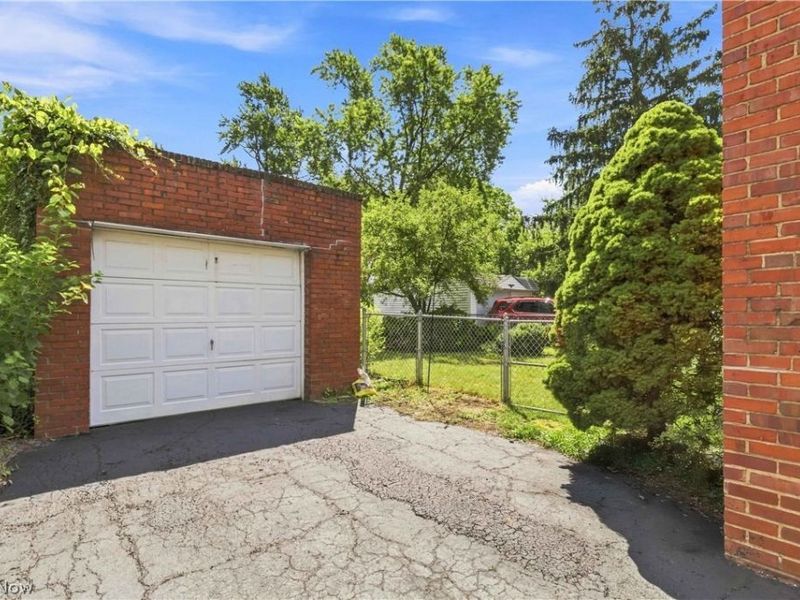 4513 W 157th Street , Cleveland, OH 44135 Photo 26