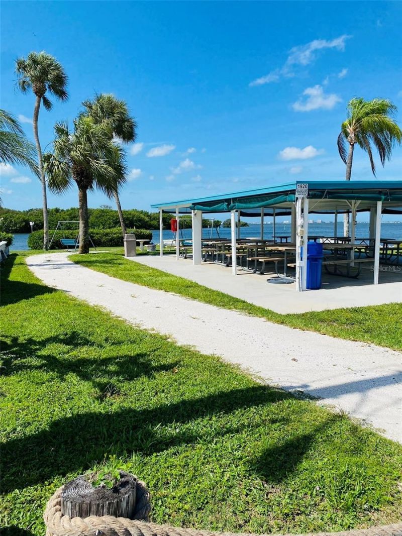 1907 Iowa Avenue, Bradenton, FL 34207 Photo