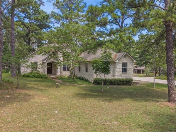 243 Pine View Loop, Bastrop, TX 78602