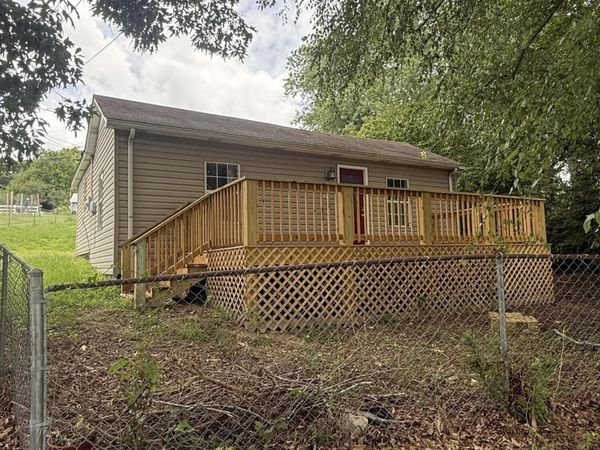 1312 Hammerhill Rd, Athens, TN 37303