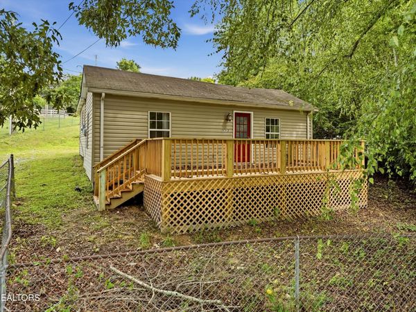 1312 Hammerhill Rd, Athens, TN 37303
