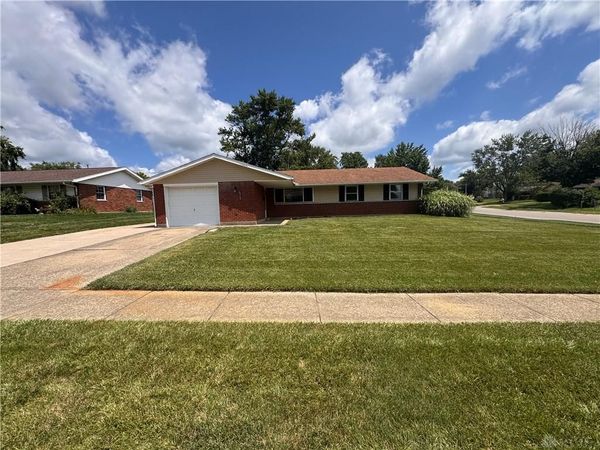 6900 Morley Lane, Huber Heights, OH 45424