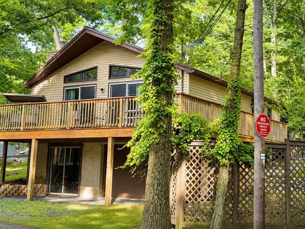 117 Maple Lane, Tafton, PA 18464