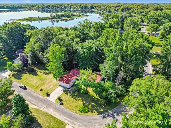 9274 Karen Drive, Crystal, MI 48818