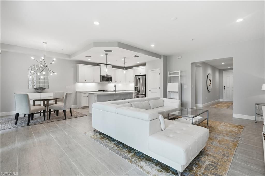 2560 Seychelles Dr, Unit 1003, Naples, FL 34112 Photo