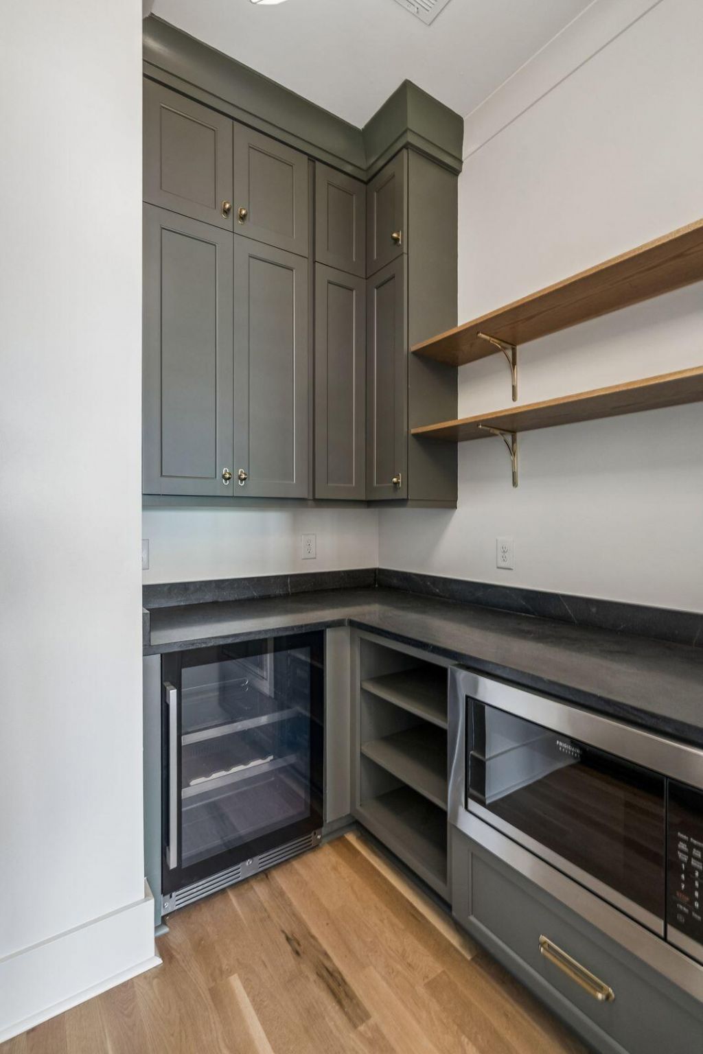 813 Harbour Watch Court Photo 22