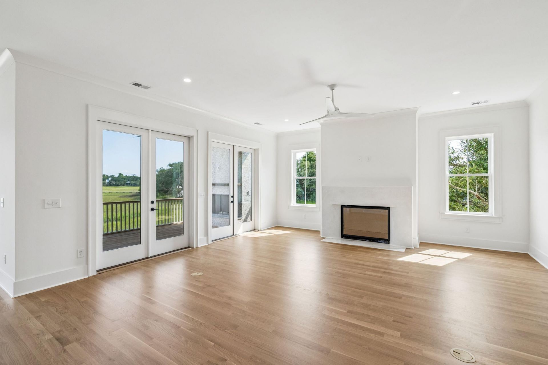 813 Harbour Watch Court Photo 25