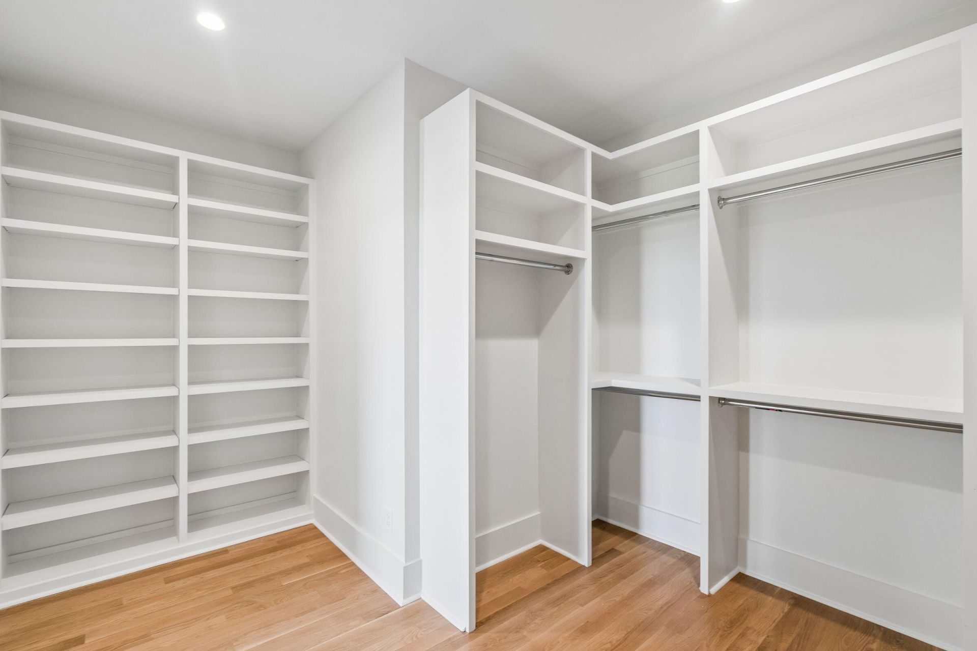 813 Harbour Watch Court Photo 45