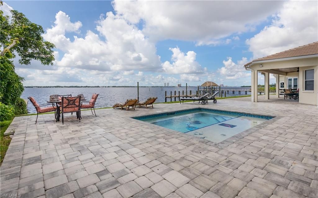 15475 Admiralty Cir , North Fort Myers, FL 33917 Photo