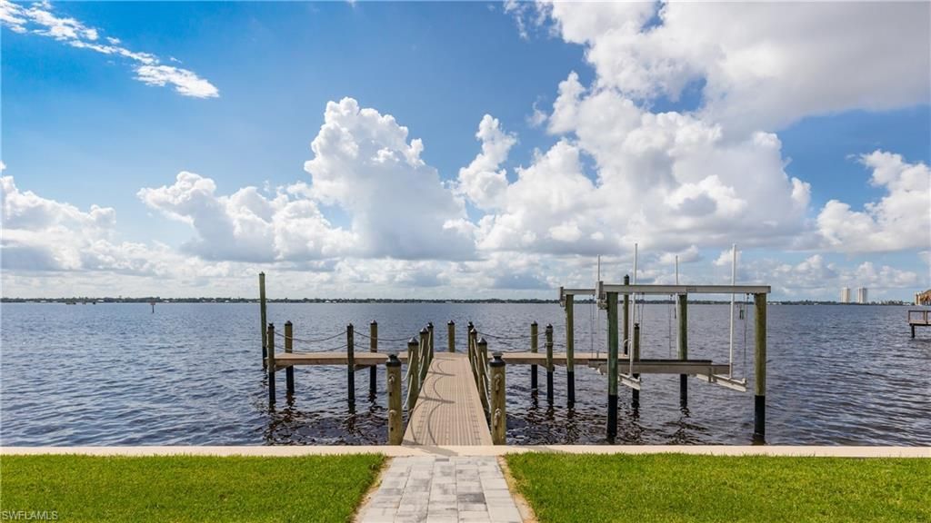 15475 Admiralty Cir , North Fort Myers, FL 33917 Photo