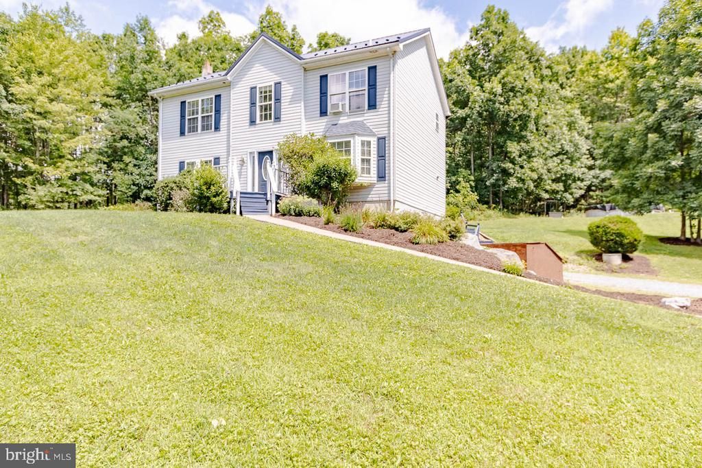 175 CREEKSIDE LANE , PORT MATILDA, PA 16870