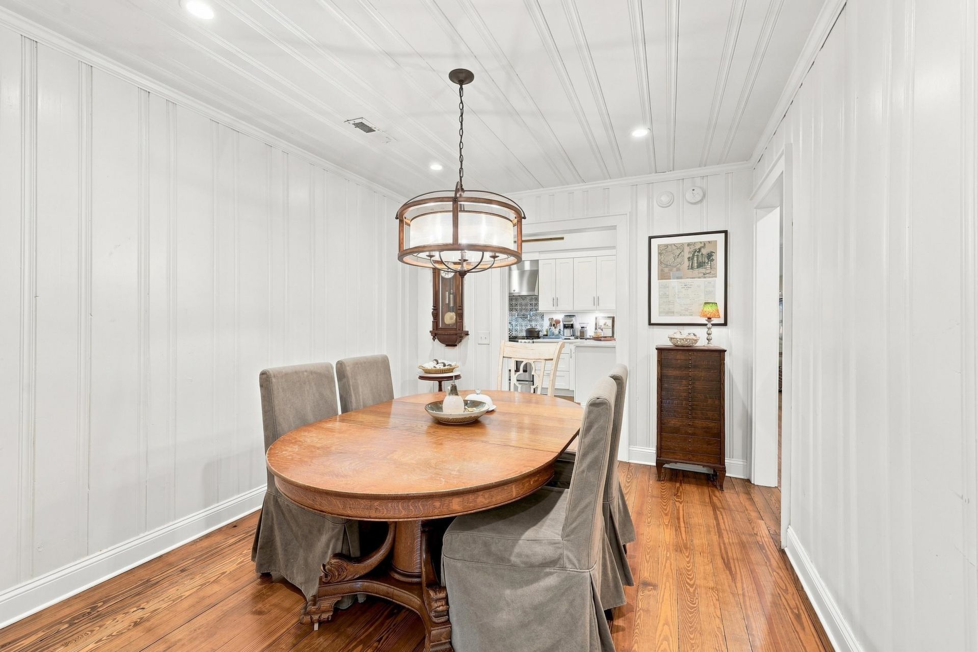 406 Queen St. Photo 10