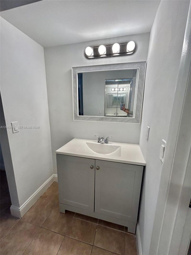 1186 Coral Club Dr, Unit 1186, Coral Springs, FL 33071 Photo