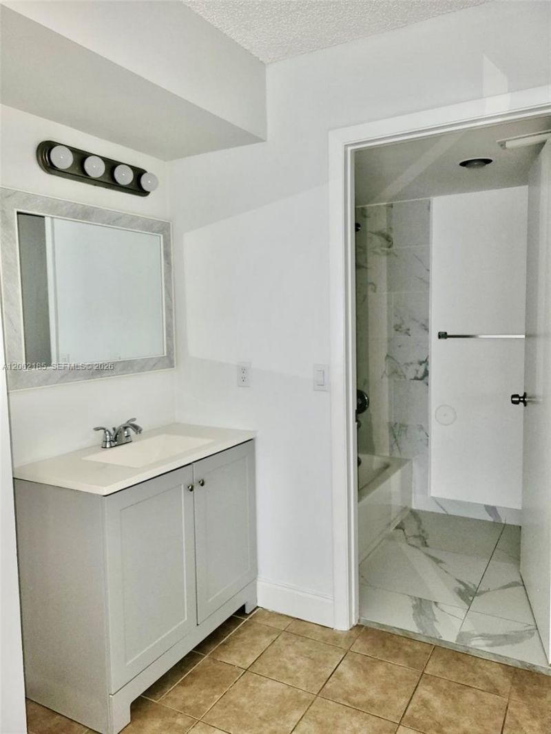 1186 Coral Club Dr, Unit 1186, Coral Springs, FL 33071 Photo