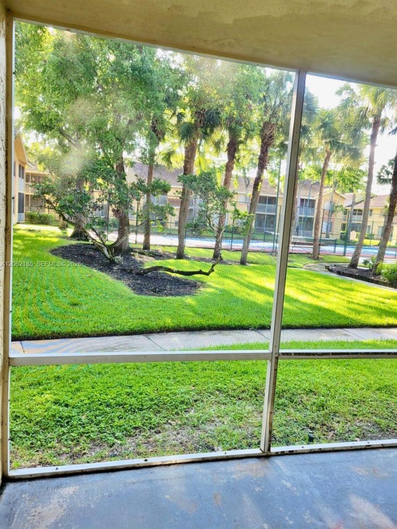 1186 Coral Club Dr, Unit 1186, Coral Springs, FL 33071 Photo