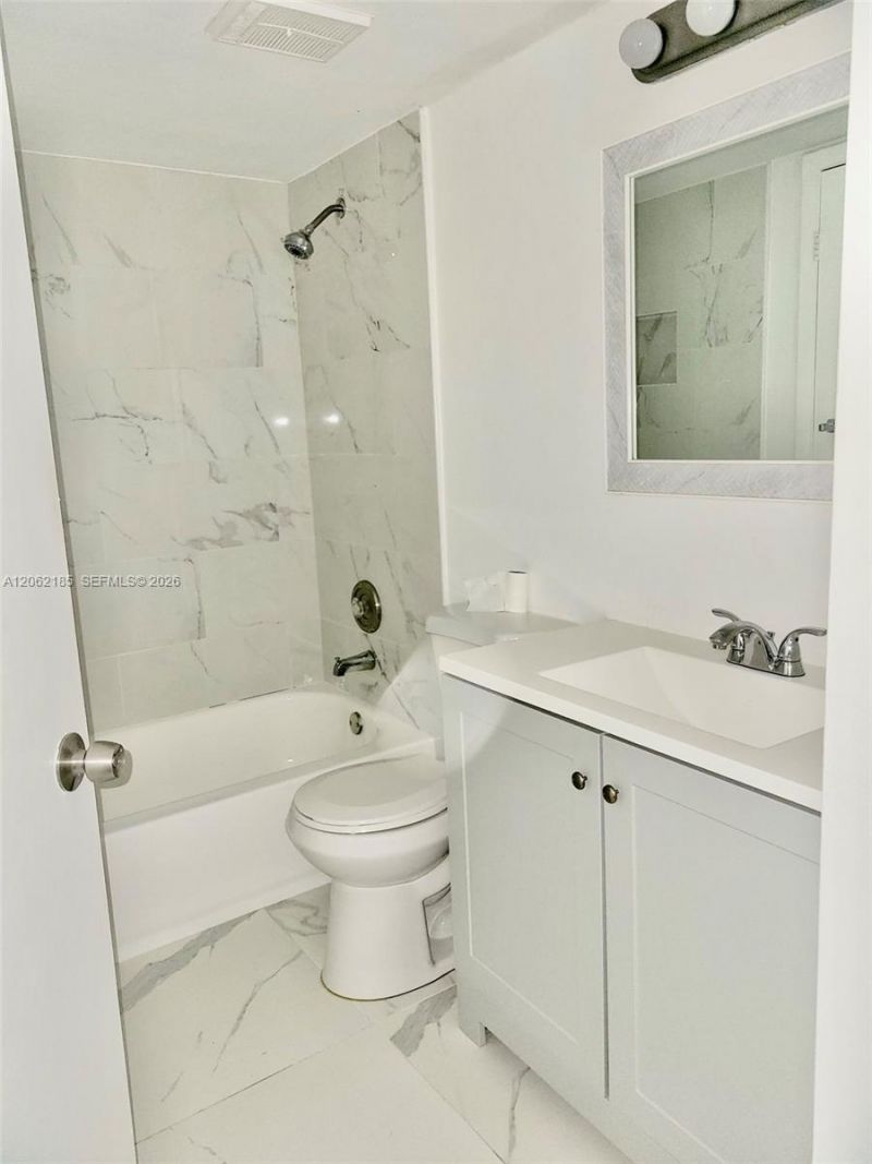 1186 Coral Club Dr, Unit 1186, Coral Springs, FL 33071 Photo