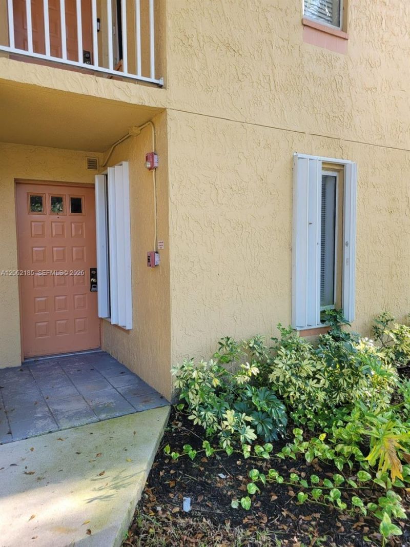 1186 Coral Club Dr, Unit 1186, Coral Springs, FL 33071 Photo
