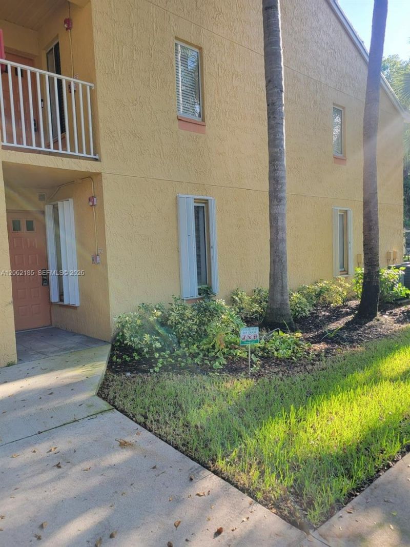 1186 Coral Club Dr, Unit 1186, Coral Springs, FL 33071 Photo