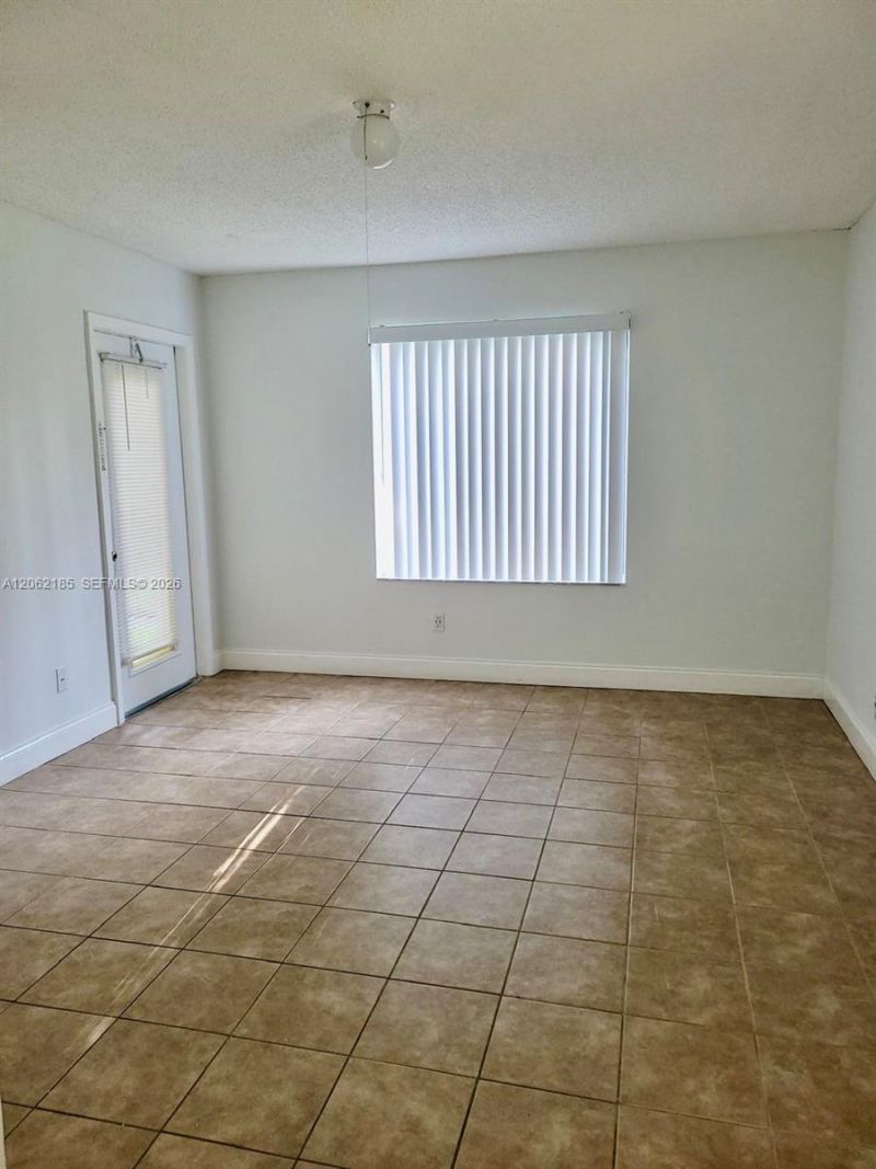 1186 Coral Club Dr, Unit 1186, Coral Springs, FL 33071 Photo