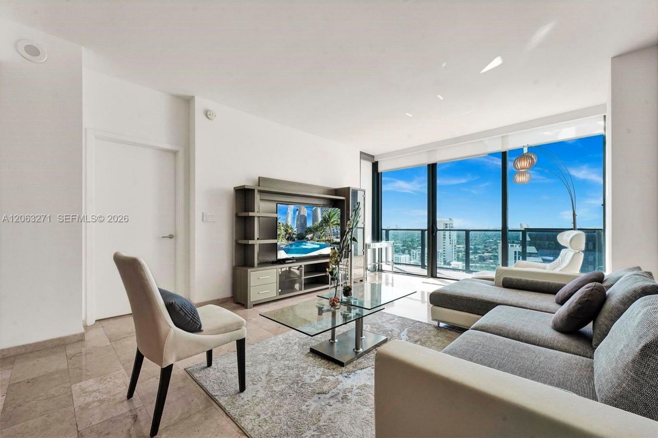 88 SW 7th St, Unit 2106, Miami, FL 33130 Photo